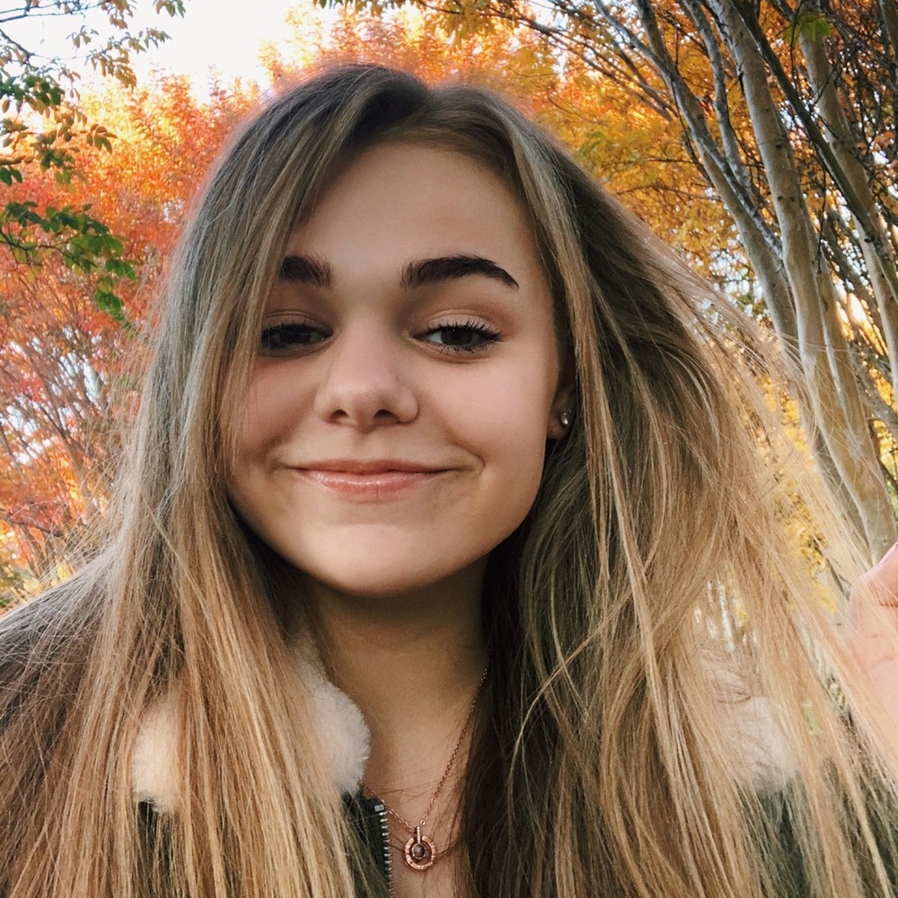 Meet your Posher, Alyssa